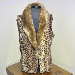 Reba Animal Print Faux Fur Vest, EUC, open front, size large